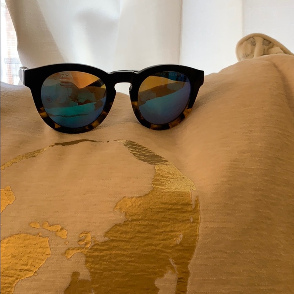 Diff blue reflective sunglasses
